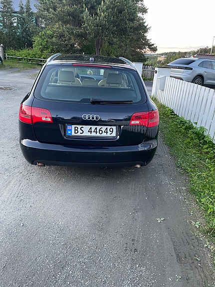 Audi A6 4 of 19