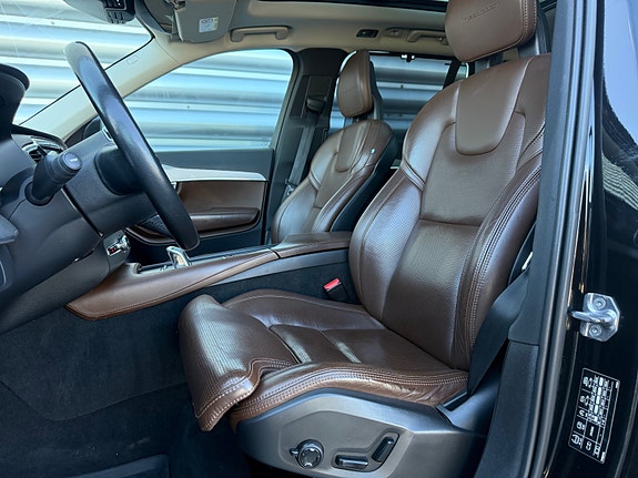 Volvo XC90 22 of 30
