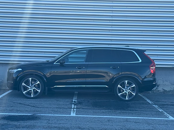 Volvo XC90 5 of 30