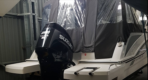 Beneteau Antares 8 med den kraftige 250HK motoren 5 of 5