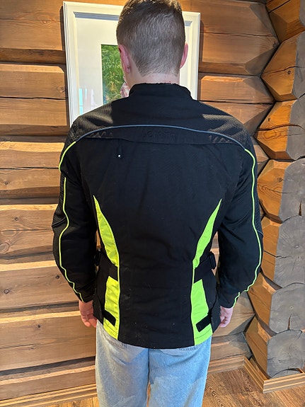 Product image 2 of 4