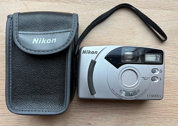 Nikon EF400SV 28mm Analog  35mm kompaktkamera