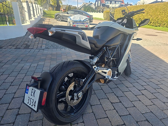 Zero SR-S 3 of 5