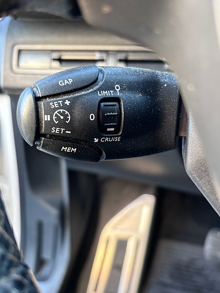 Peugeot 5008 18 of 24