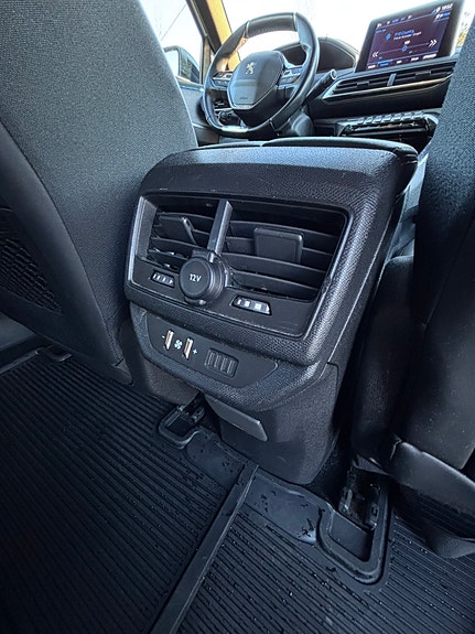Peugeot 5008 16 of 24