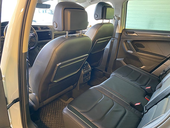 Volkswagen Tiguan 8 of 13