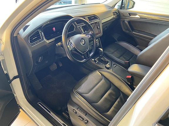 Volkswagen Tiguan 7 of 13