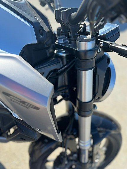 Honda CB 125 R 14 of 22