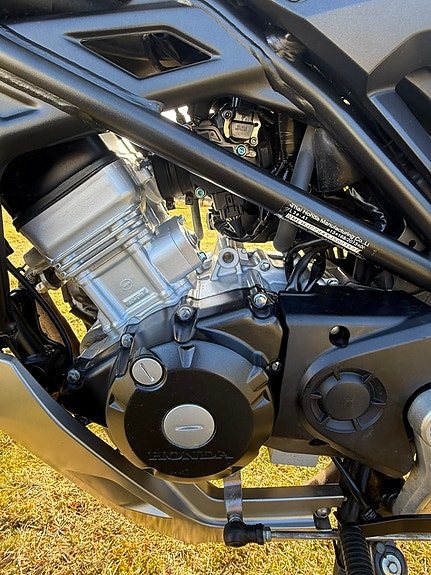 Honda CB 125 R 5 of 22