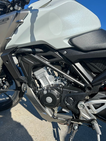 Honda CB 125 R 12 of 22