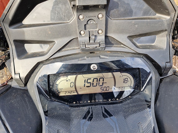 Lynx Commander 900 ACE GT 3 of 8