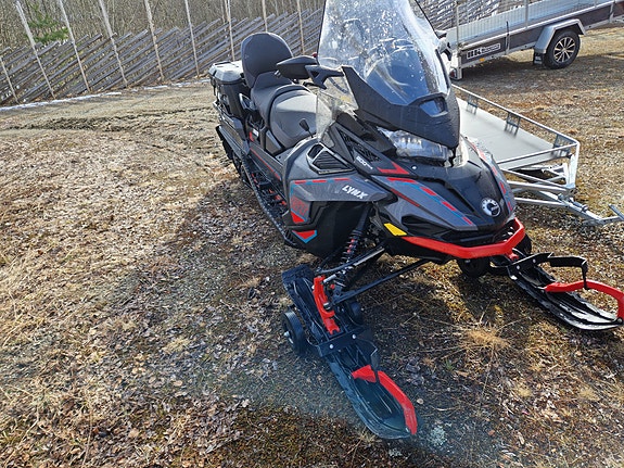 Lynx Commander 900 ACE GT 2 of 8