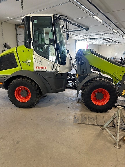 CLAAS Torion 738 T Sinus