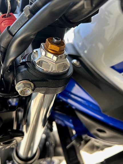 Suzuki SV 650 2 of 19