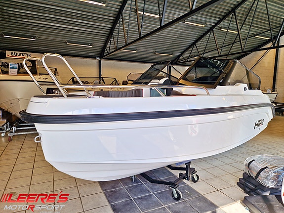 Nyhet HR6.3 BowRider. med Suzuki DF150APX. Båten står inne i vår salgshall 2 of 20