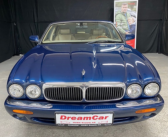 Jaguar XJ 3 of 21