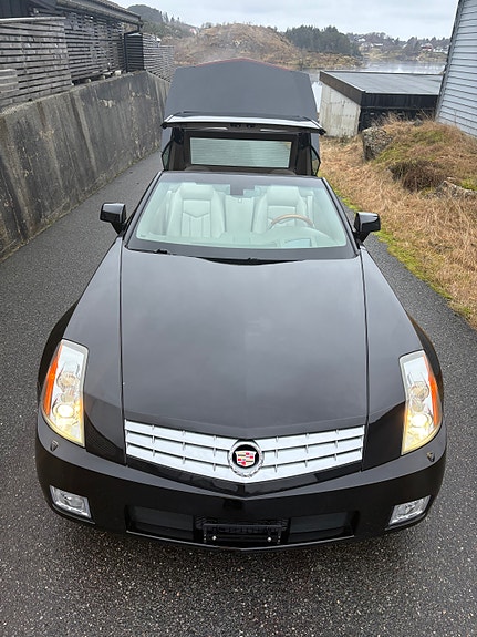 Cadillac XLR 19 of 30
