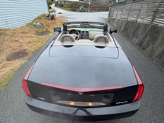 Cadillac XLR 3 of 30