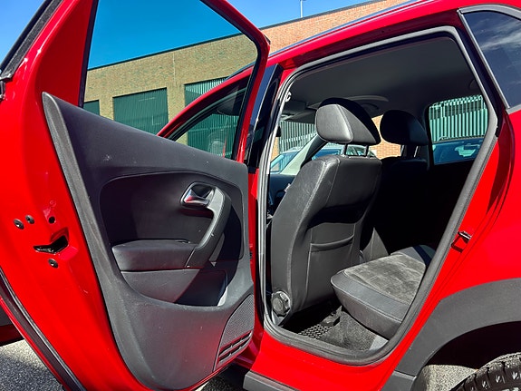 Volkswagen Polo Cross 18 of 30