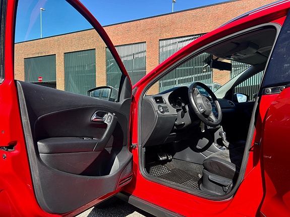 Volkswagen Polo Cross 12 of 30