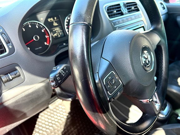 Volkswagen Polo Cross 16 of 30