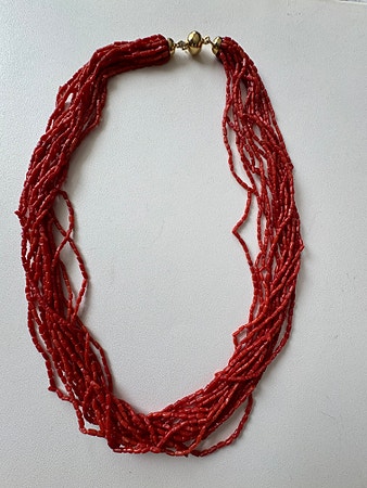 Vintage Koral kjede med gull lås