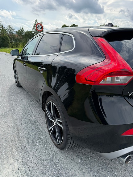Volvo V40 5 of 13