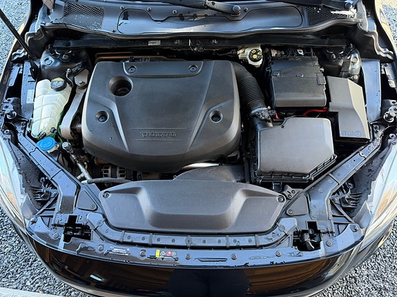 Volvo V40 12 of 13