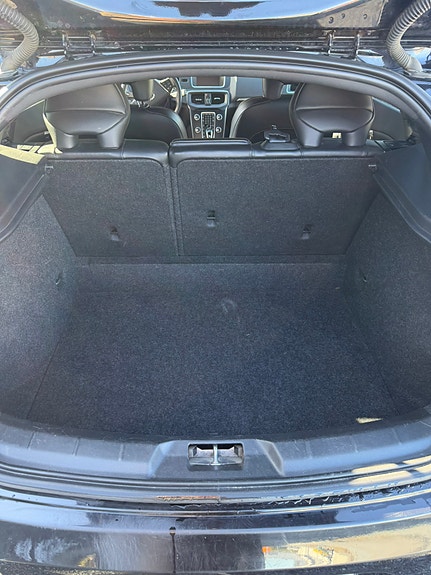 Volvo V40 7 of 13