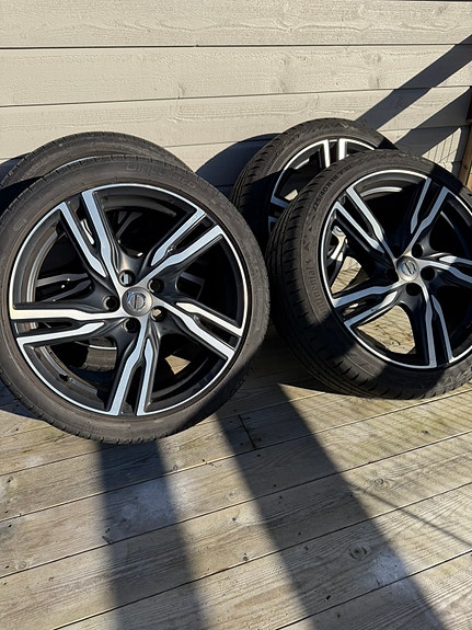Volvo V40 11 of 13
