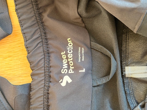 Product image 3 of 4