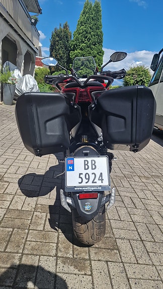 MV Agusta Turismo Veloce 800 5 of 5