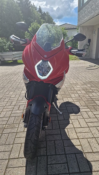 MV Agusta Turismo Veloce 800 4 of 5