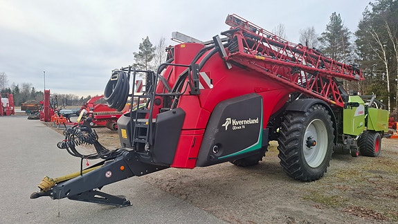 Kverneland iXtrack T6 2 of 5