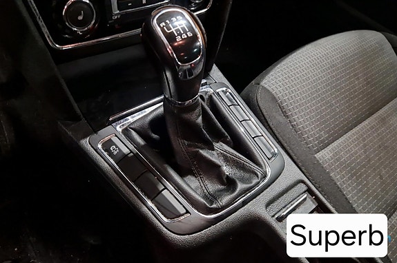 Skoda Superb 8 of 11