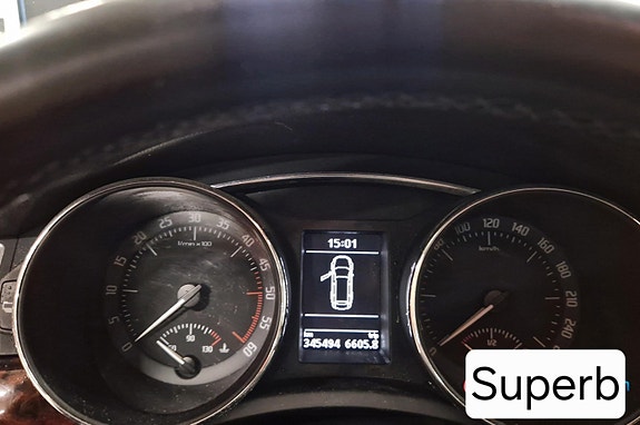 Skoda Superb 7 of 11