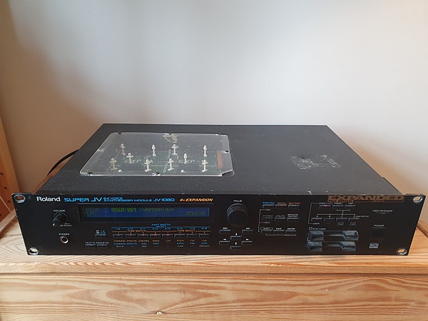 Roland JV-1080 Synthesizer modul