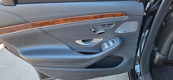 Mercedes-Benz S300 19 of 30