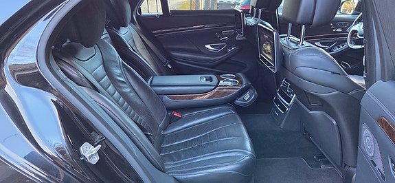 Mercedes-Benz S300 27 of 30