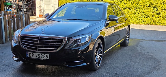 Mercedes-Benz S300 2 of 30