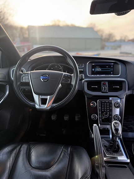 Volvo V40 5 of 5