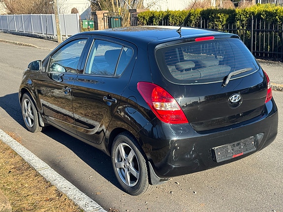 Hyundai i20 7 of 14