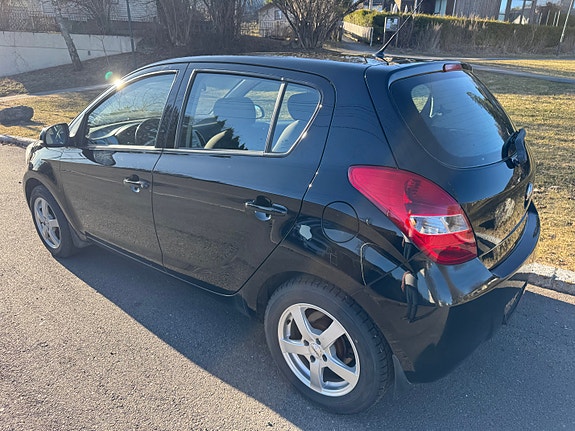 Hyundai i20 6 of 14