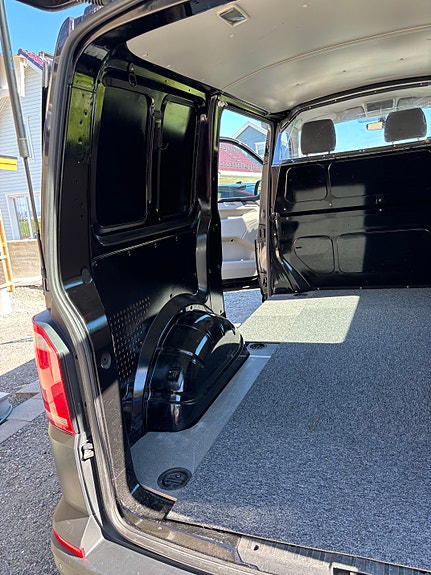 Volkswagen Transporter 14 of 30