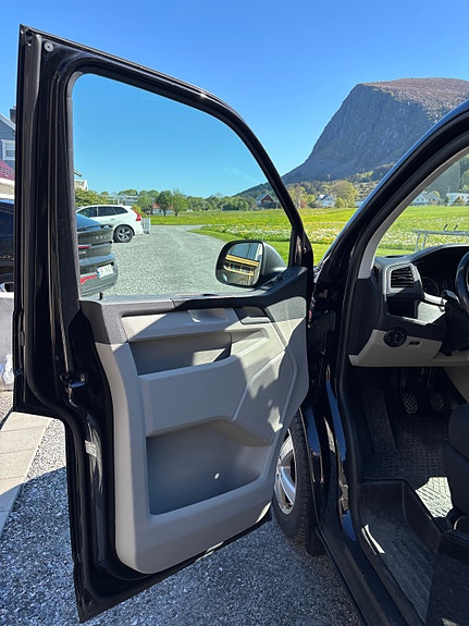 Volkswagen Transporter 15 of 30
