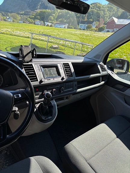 Volkswagen Transporter 20 of 30