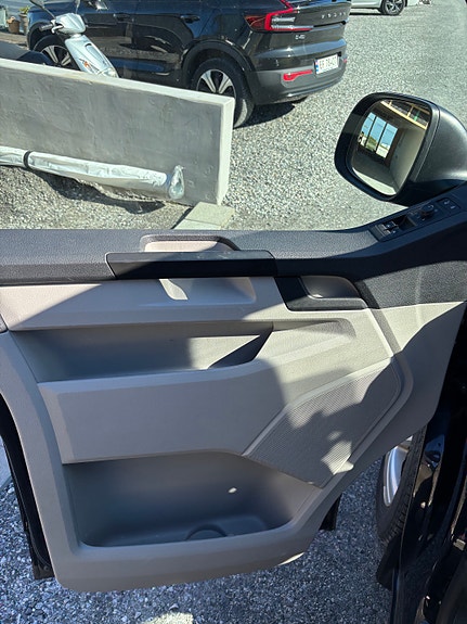 Volkswagen Transporter 16 of 30