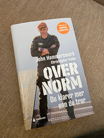 Over Norm. Innbundet bok. Signert.