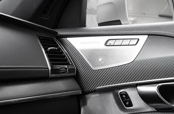 Volvo XC90 11 of 26