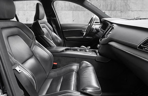 Volvo XC90 25 of 26